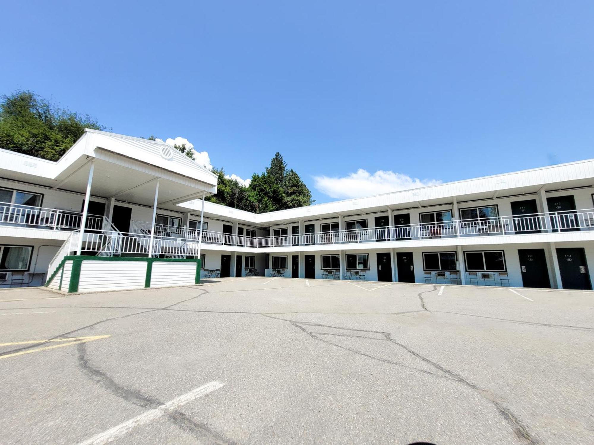 The Villager Inn Princeton Motel 外观 照片