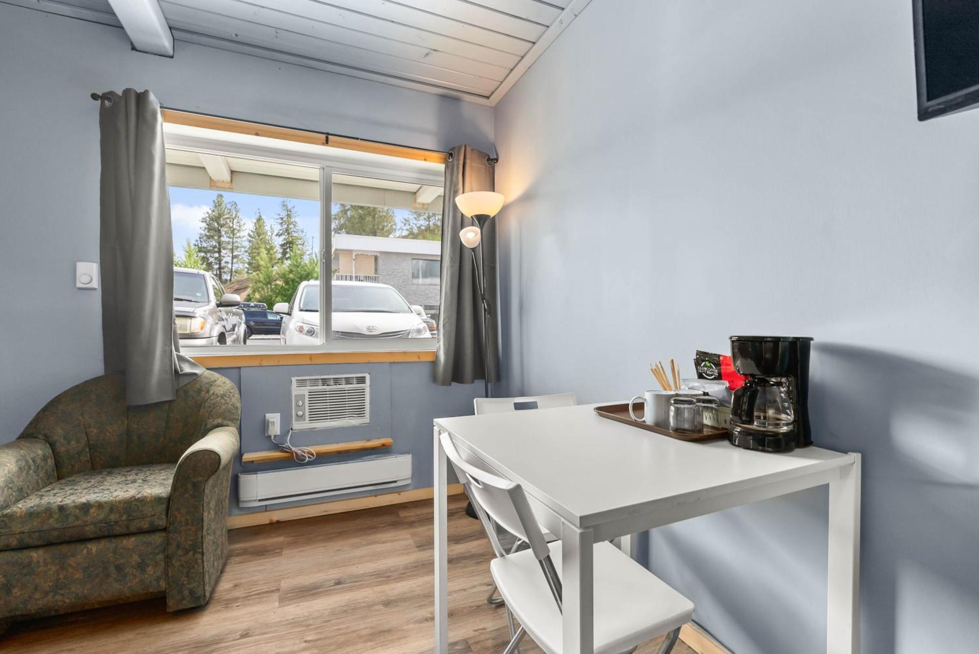 The Villager Inn Princeton Motel 外观 照片